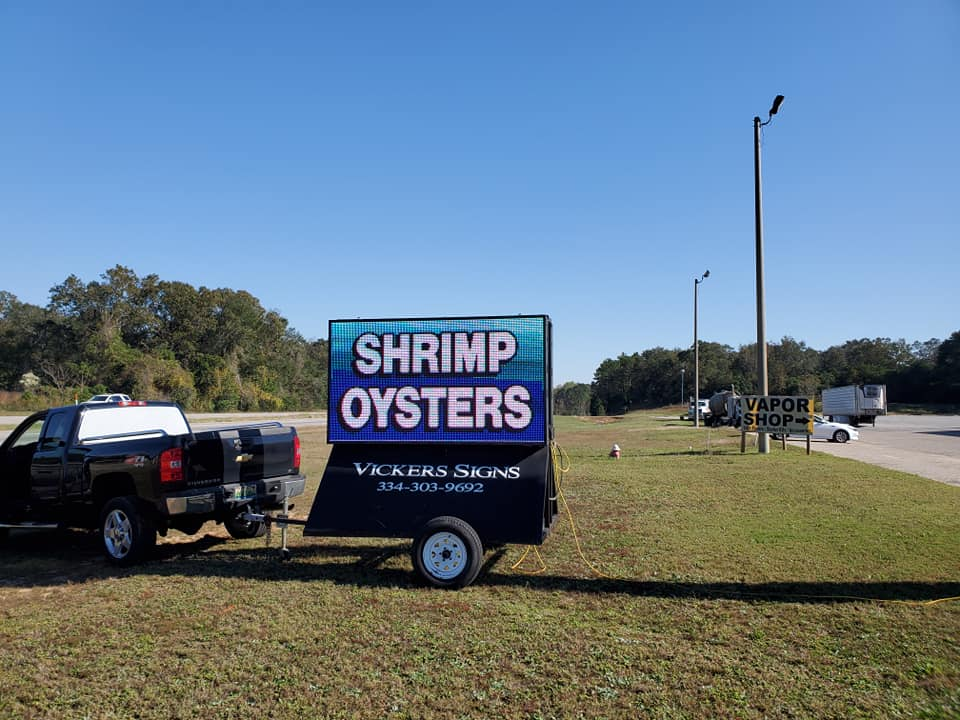 P16 DIP Double Sided LED Screen on a Trailer